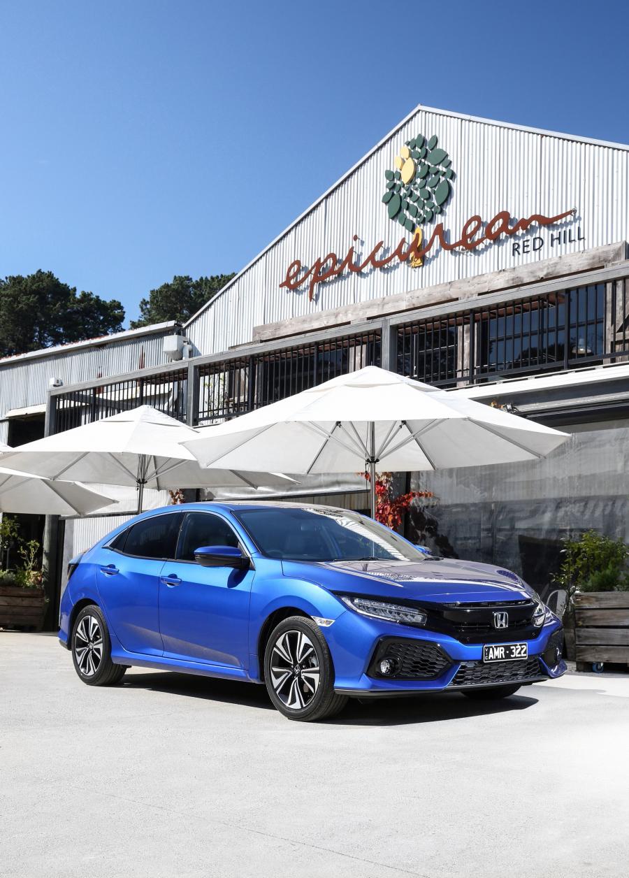  Honda Civic VTi-LX Hatchback 2017 года  (AU) (фото 14 из 40)